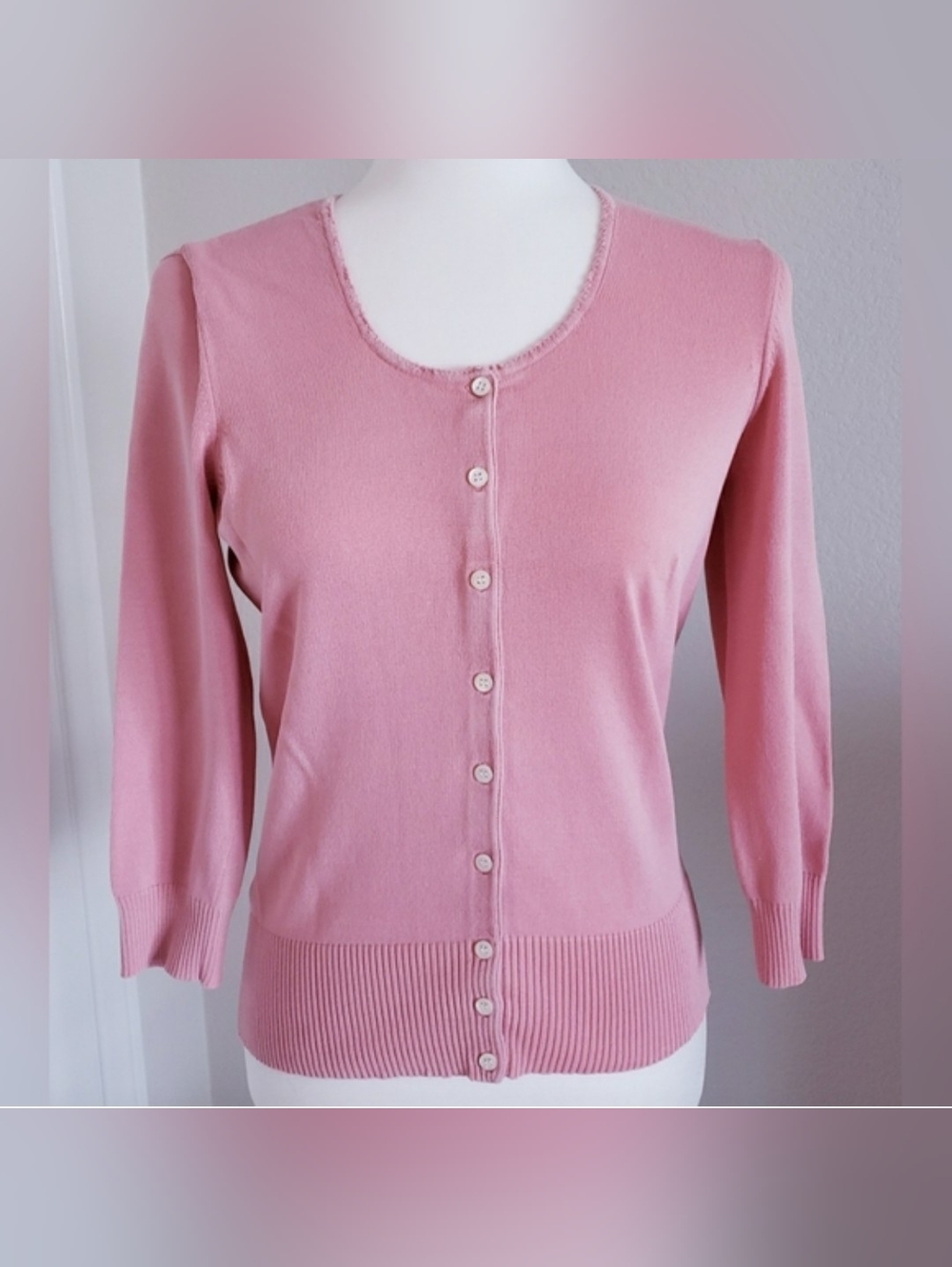 ANN TAYLOR SPRING OR FALL CARDIGAN SWEATER IN SIZE S